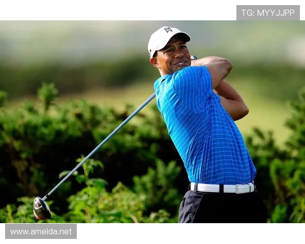 泰格·伍兹穿睡衣进高尔夫球场，这日常真让人懵圈！